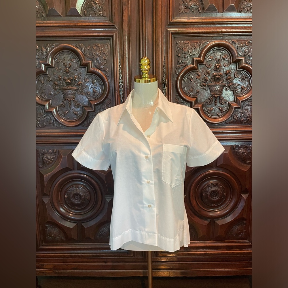 NWT Banana Republic White Pleated Back Short Sleeve Collared ButtonFront Shirt M
